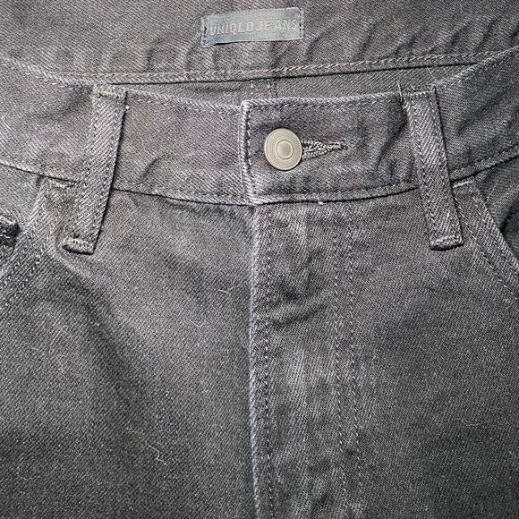 Uniqlo - Men's Black Straight Leg Jeans - 30 Waist - Picture 3 of 10